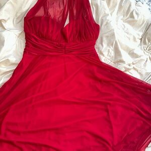 Chic Backless Red Dress